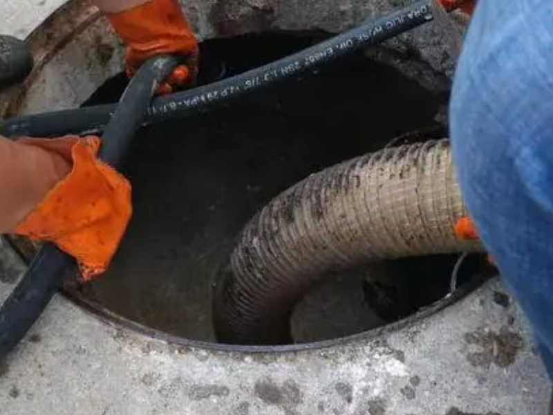 海丰专业疏通厕所管沟专车抽化粪池